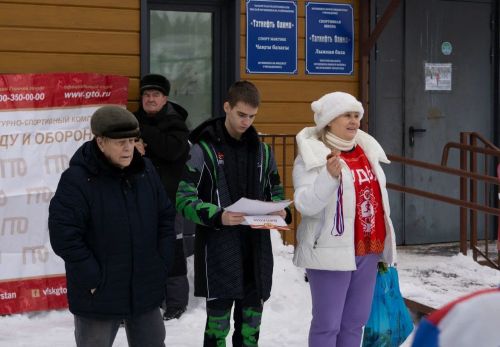 На лыжню — в память о герое: в Чистополе прошли любительские соревнования