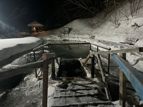 Как избежать переохлаждения после купания в проруби