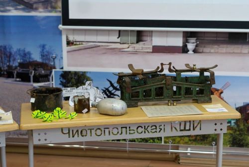 Через плакаты и стихи: чистопольские кадеты рассказали о подвиге Ленинграда