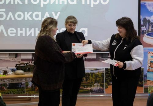 Через плакаты и стихи: чистопольские кадеты рассказали о подвиге Ленинграда
