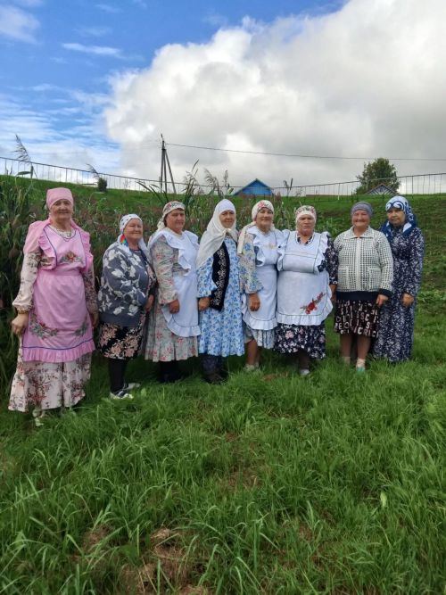 Иске Роман авылының йөзек кашы