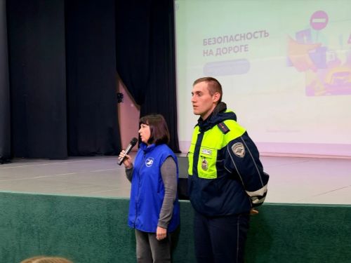 Молодежь участвовала в масштабной акции по безопасности дорожного движения в Чистополе