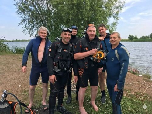 Правило правой руки и ходовой конец: как устроена «слепая» работа водолаза под водой