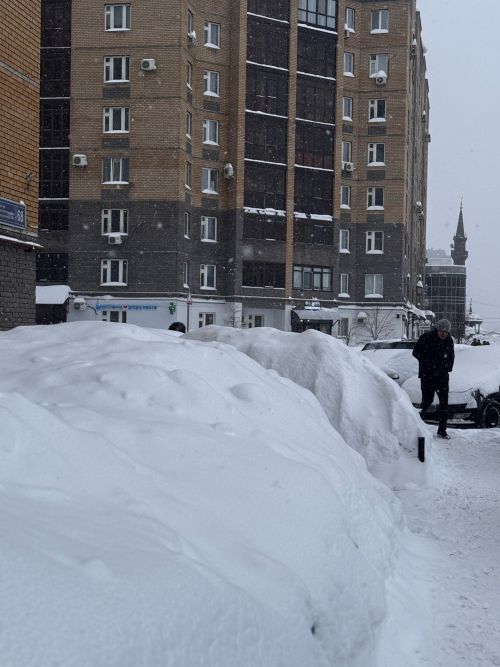 Юрист рассказал, могут ли наказать за опоздание из-за погоды