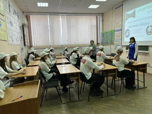 В Чистополе будущие водители прошли отборочный этап конкурса «Автомногоборье»