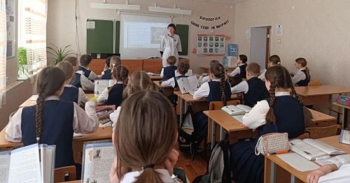 Медсестра чистопольского лицея назвала главные угрозы для детского зрения