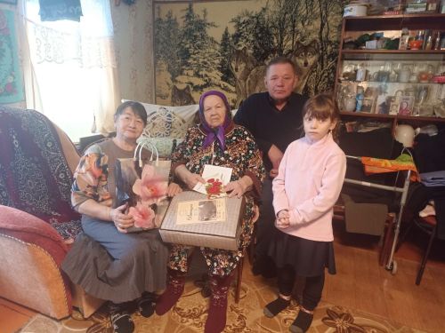 Старейшую жительницу села Четырчи поздравили с днем рождения