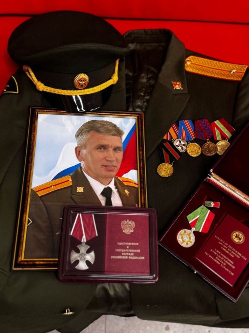 Герой кителе: Чистайда махсус хәрби операциядә катнашучыларның гаиләләре өчен үзенчәлекле фотосессия булды