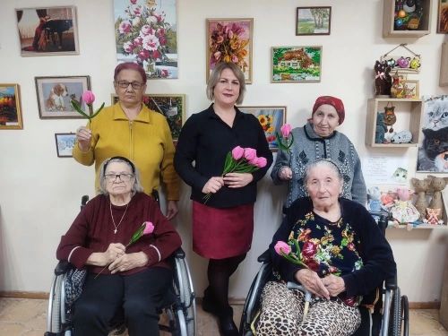 В чистопольском доме-интернате расцвели тюльпаны в преддверии 8 Марта