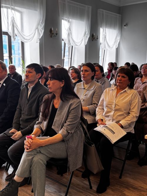В Чистополе дали старт республиканскому проекту «Семейный автобус»