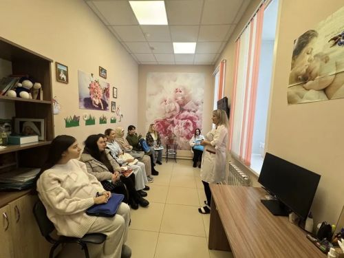 «Здоровье малыша начинается с мамы»: в чистопольской женской консультации прошла встреча с будущими родителями