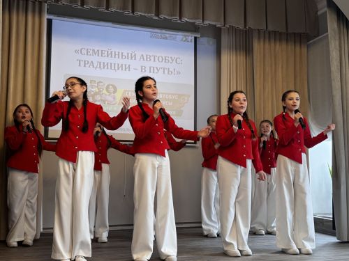 В Чистополе дали старт республиканскому проекту «Семейный автобус»