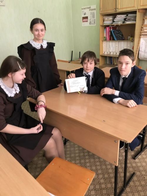 Школьники Чистопольского района сразились в знании русского языка на викторине «Знатоки родного языка»