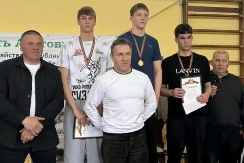 Чистайда Рәфгать Нуруллин истәлегенә көрәш буенча турнир узды