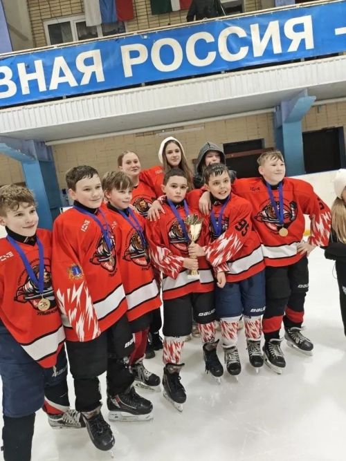 Хоккейный турнир «КАМА CUP» в Чистополе посвятили Дню космонавтики