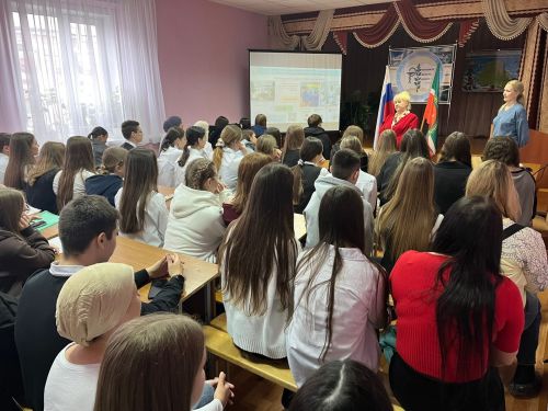Около 70 школьников посетили День открытых дверей в Чистопольском медицинском училище