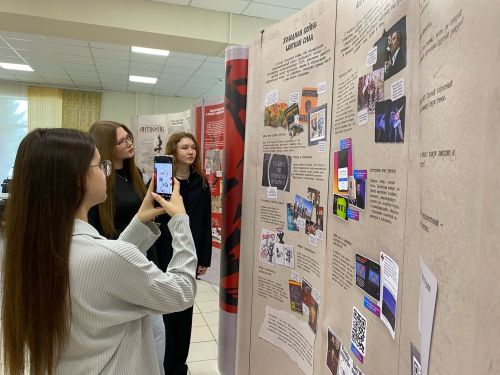 В Чистополе открылась передвижная выставка «Антифейк»