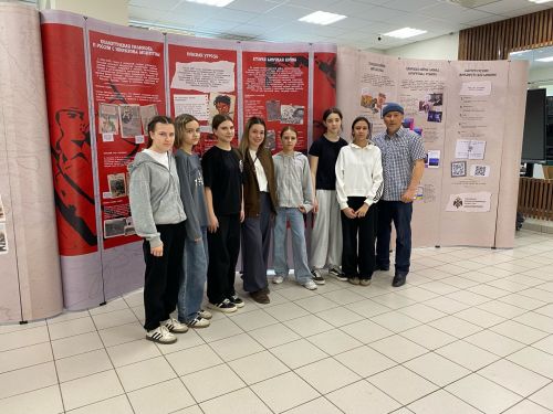 В Чистополе открылась передвижная выставка «Антифейк»
