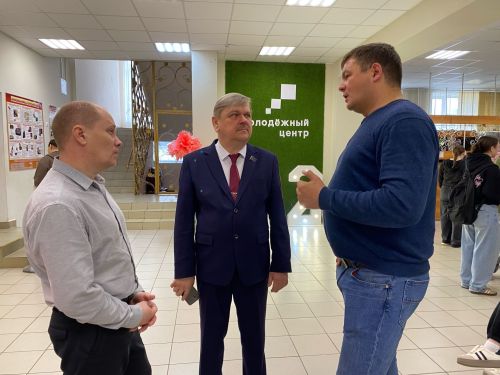 В Чистополе открылась передвижная выставка «Антифейк»