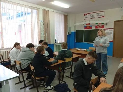 Право, драйв и справедливость: в Лучовской школе прошла интенсив-игра для подростков