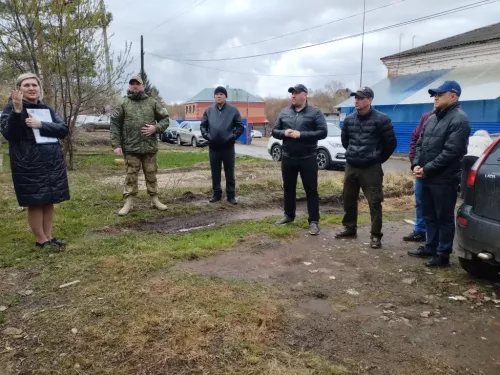 В Чистополе открыли мемориальную доску в память об участнике СВО Артуре Фасхутдинове