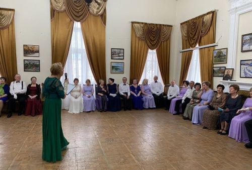 В Белом зале Музея истории Чистополя состоялся бал