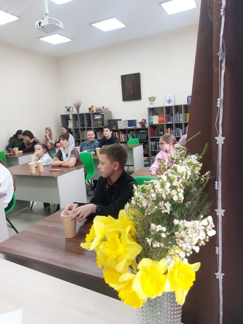 В чистопольской воскресной школе прошёл мастер-класс по церковной флористике