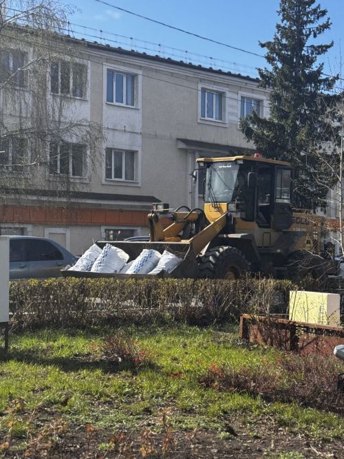 В Чистополе прошёл масштабный субботник на Центральном бульваре