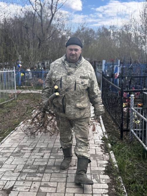 В Чистополе прошёл масштабный субботник на Центральном бульваре