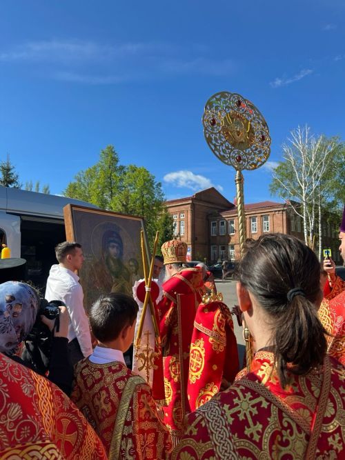 Святыня вернулась в храм: в Чистополе торжественно встретили отреставрированную икону «Скоропослушница»
