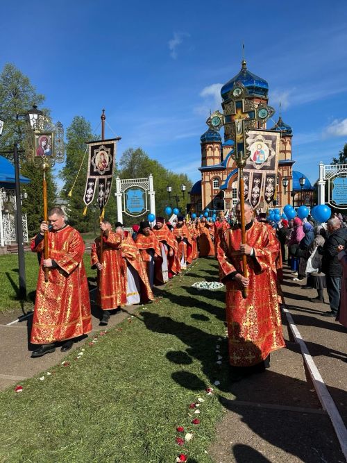 Святыня вернулась в храм: в Чистополе торжественно встретили отреставрированную икону «Скоропослушница»