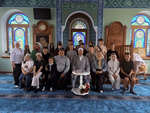В мечети «Анас» провели благотворительный обед для воспитанников Чистопольского детского дома