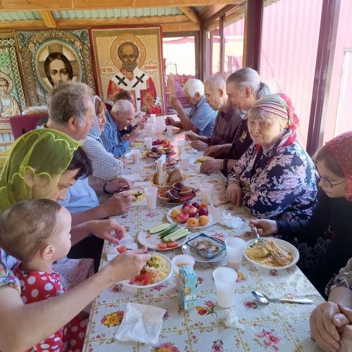 В храме новомучеников Чистопольских прошло праздничное богослужение