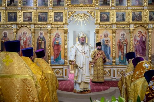 Владыка Пахомий Изге Никольский кафедраль соборында хушлашу Литургиясе үткәрде