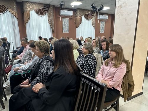 Чистай районы башлыгы профсоюз, уңыш һәм иминлек турында докладлар тыңлады