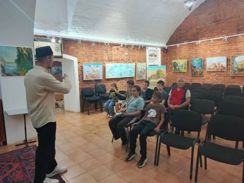 Воспитанники клуба «Рубеж» освоили ремесленные навыки в Исламском центре Чистополя