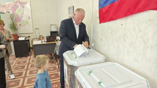 Чистай районы башлыгы Дәүләт Думасына сайлауларда тавыш бирде