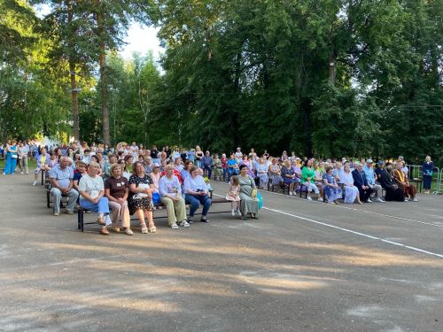 День семьи, любви и верности в Скарятинском саду