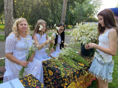 День семьи, любви и верности в Скарятинском саду
