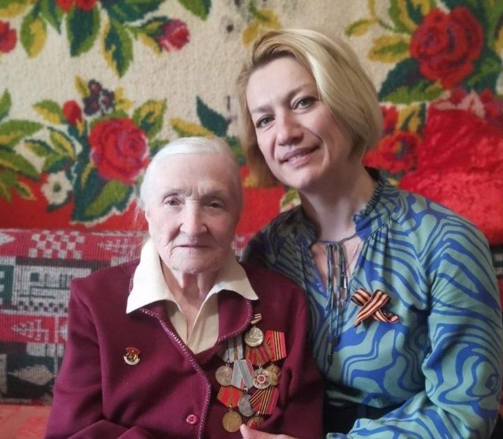 Профсоюз медработников Чистополя поздравил ветеранов с Днём Победы