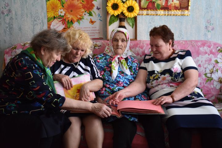 Жительница поселка Юлдуз  отметила 90-летний юбилей