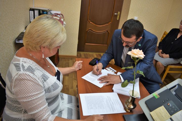 Еще один чистопольский депутат подал документы в ТИК
