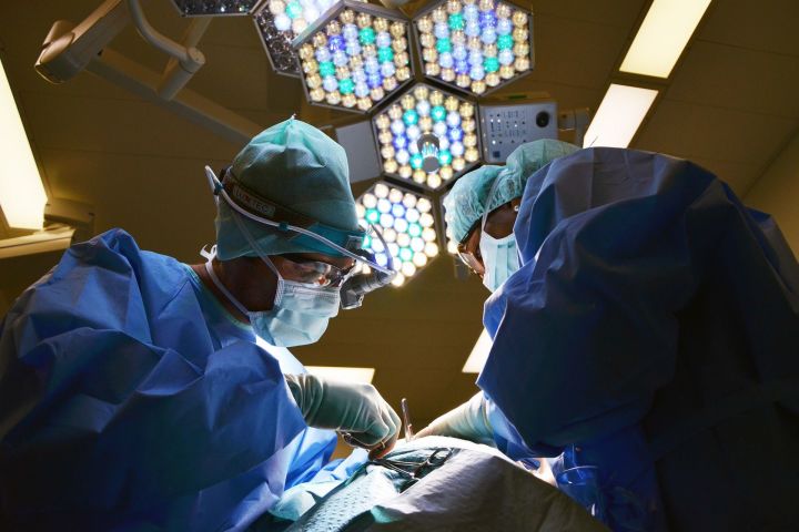 В РКБ провели сложнейшую операцию после осложнений коронавируса