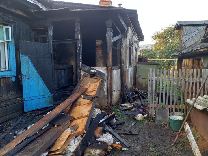 Чистополец спас соседа из горящего дома