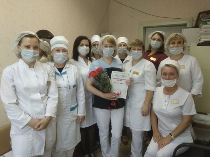 В стационаре Чистопольской ЦРБ наградили медицинских работников