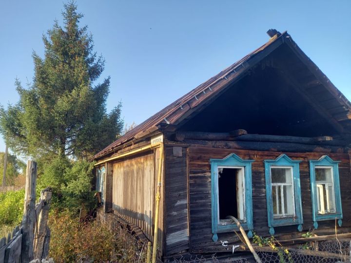 В Чистополе горел жилой дом
