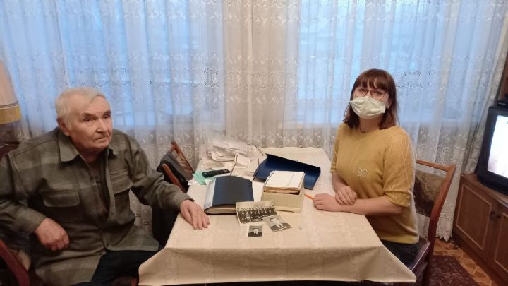 Бывший работник Чистопольского горкома КПСС показал сотрудникам музея-заповедника уникальные фотографии