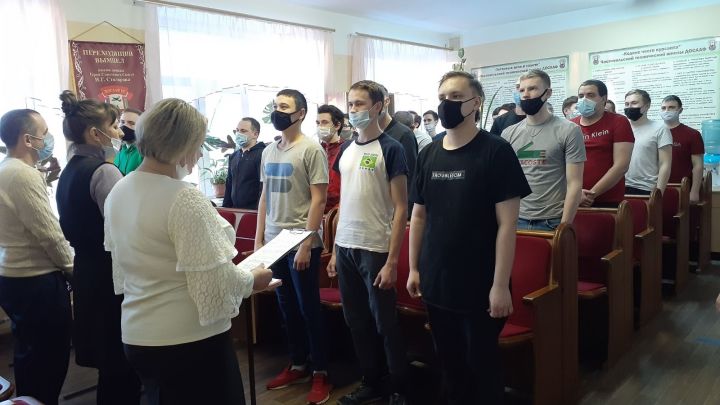 Курсанты чистопольской школы ДОСААФ получили специальность «военный водитель»