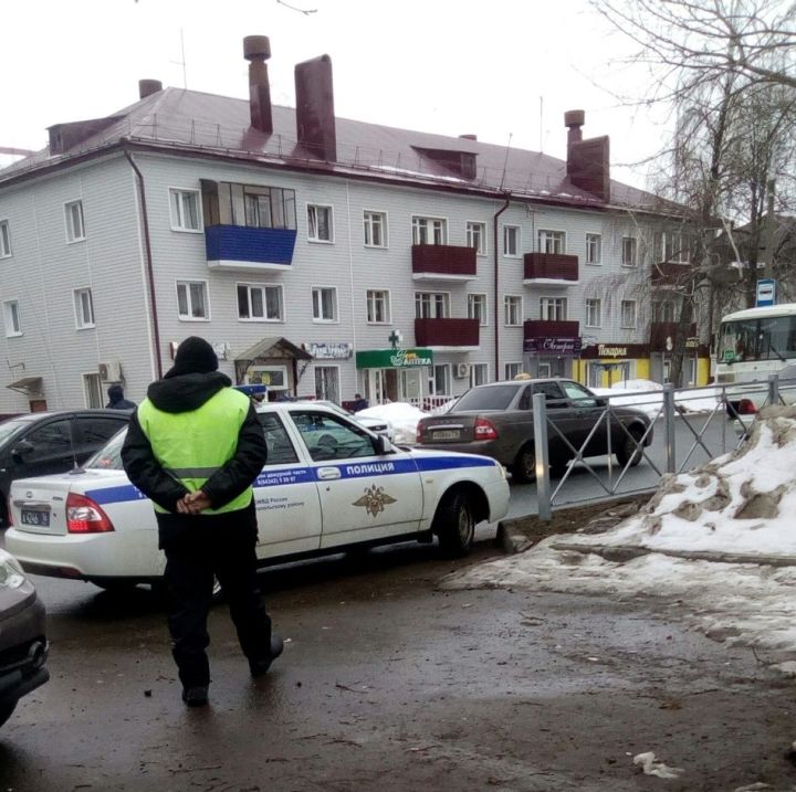 В Чистополе во время рейдов выявлено 42 нарушения дорожных правил