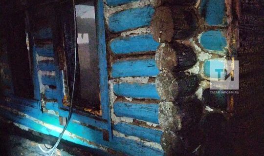В Татарстане при пожаре в частном доме погибли трое мужчин